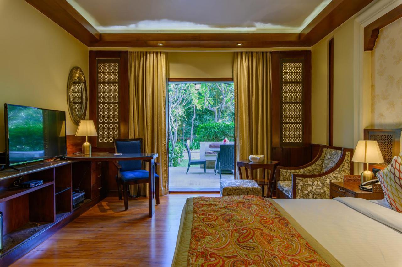 Ananta Spa & Resort, Pushkar Exterior photo